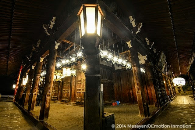 夜の東大寺二月堂